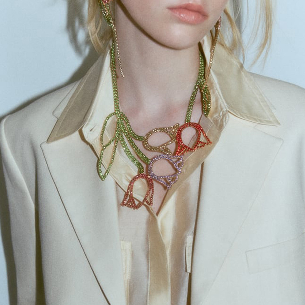 화려한 크리스탈 플라워 스테이트먼트 목걸이, 반짝이는  - Crystal Choker Necklace 리뷰 및 가격
